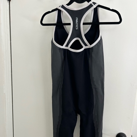 Fabletics Seamless Fusion 7/8 Jumpsuit - Picture 5 of 5
